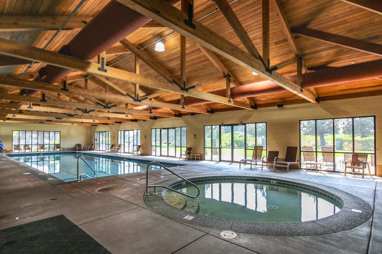 Ridge & Pine Villa Redmond Luaran gambar
